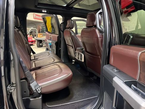 Used 2016 Ford F150 Platinum w/ Equipment Group 701A Luxury RWD image 42
