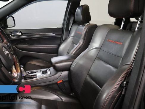 Used 2021 Jeep Grand Cherokee Trailhawk w/ Trailhawk Luxury Group AWD/4WD image 11