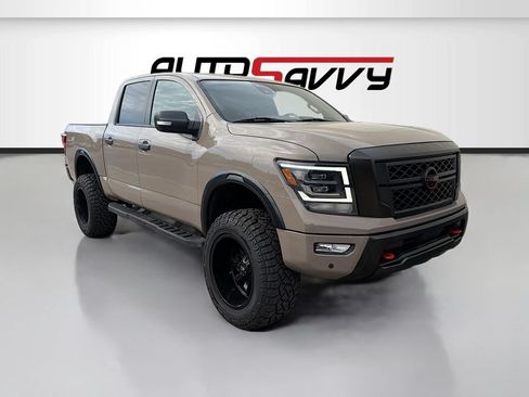 Used 2023 Nissan Titan PRO-4X w/ Pro-4x Convenience Package AWD/4WD image 1