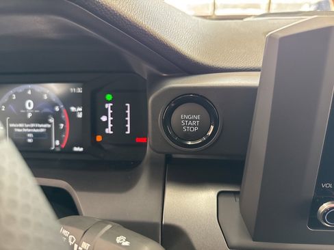 New 2025 Toyota Tacoma SR5 image 22