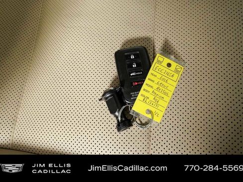 Used 2019 Lexus RX 350L w/ Premium Package image 26