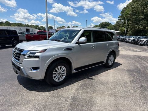 Used 2024 Nissan Armada SV w/ Cargo Package AWD/4WD image 7