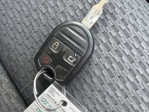 Used 2013 Ford F150 XLT w/ Luxury Equipment Group image 27