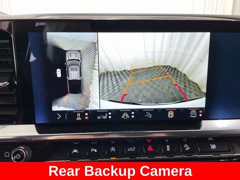 Used 2025 Chevrolet Silverado 1500 RST w/ Convenience Package II AWD/4WD image 4