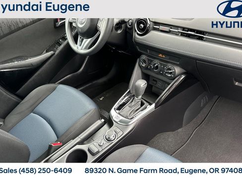 Used 2017 Toyota Yaris iA image 18