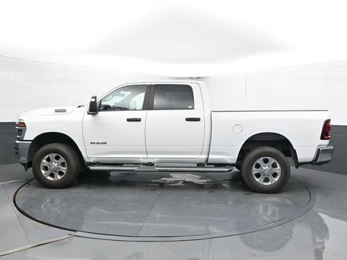 Used 2026 RAM 2500 Big Horn AWD/4WD image 9