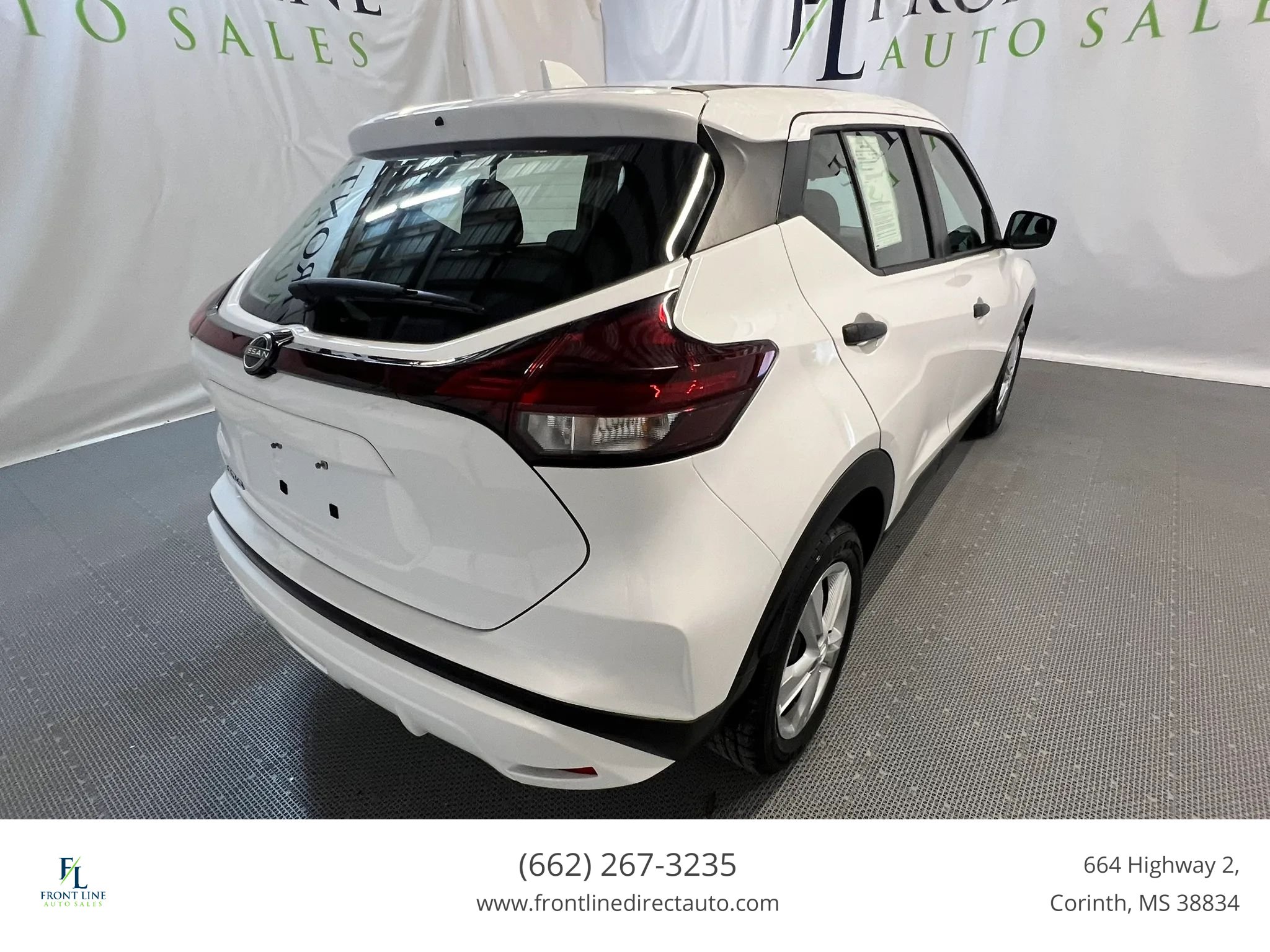 Used 2023 Nissan Kicks S FWD image 7