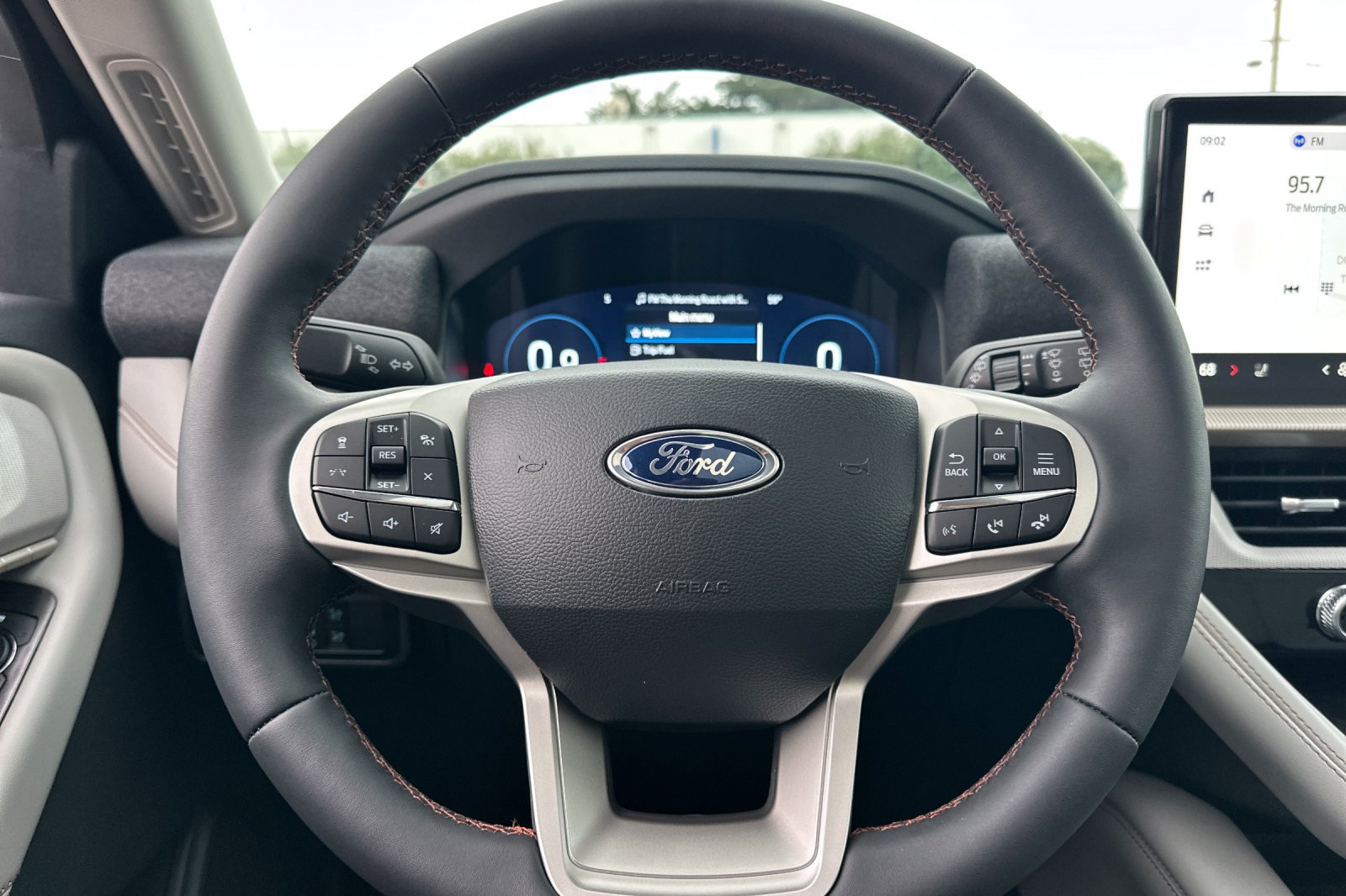 New 2026 Ford Explorer Active w/ Active Comfort Package AWD/4WD image 23