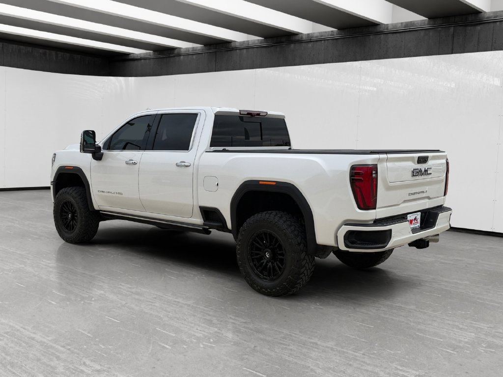 Used 2025 GMC Sierra 2500 Denali Ultimate AWD/4WD image 3