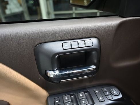 Used 2017 GMC Sierra 1500 Denali w/ Denali Ultimate Package image 31