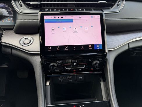 Certified 2023 Jeep Grand Cherokee Limited AWD/4WD image 11