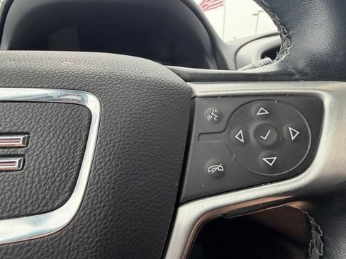 Used 2023 GMC Terrain SLT AWD/4WD image 14
