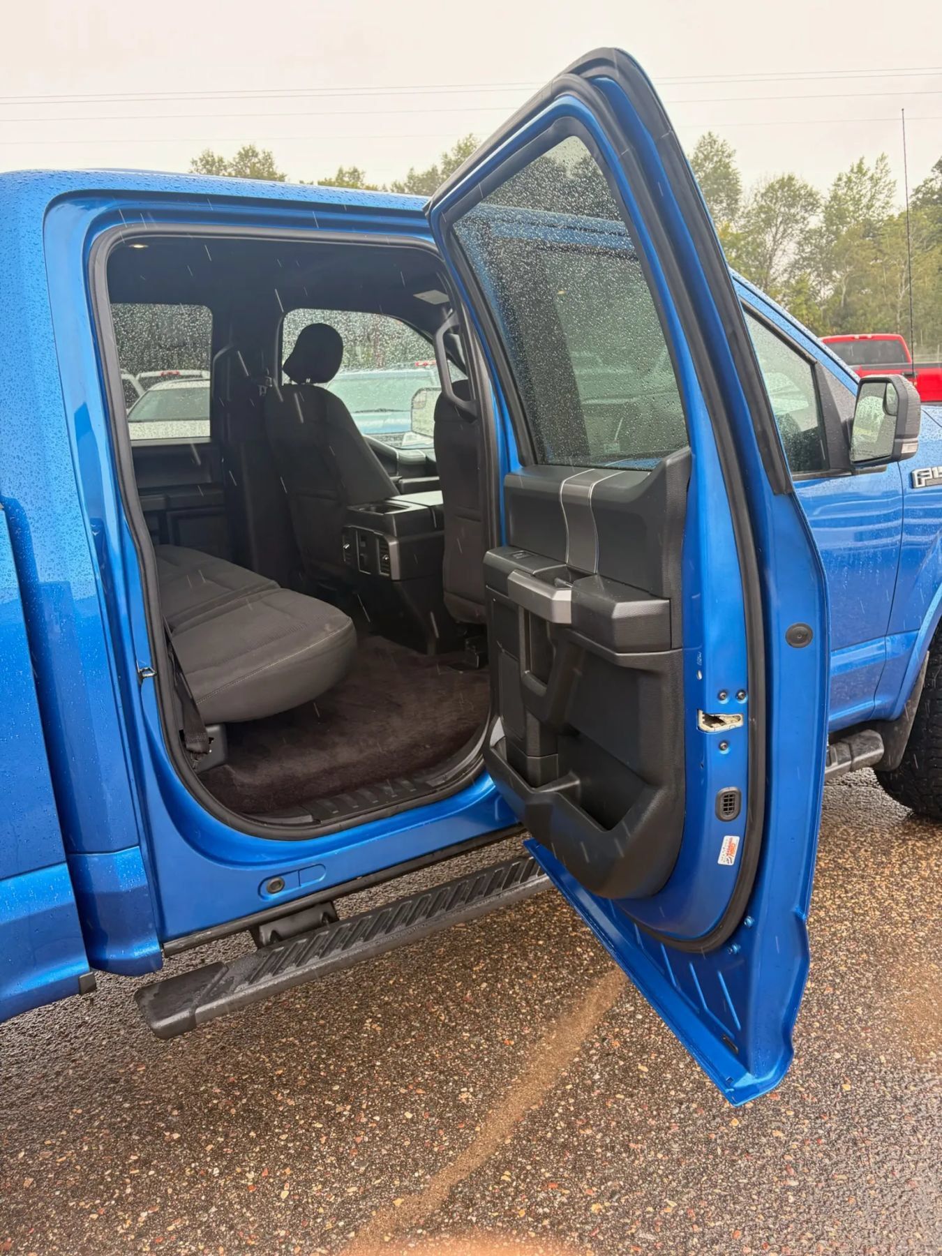 Used 2015 Ford F150 XLT w/ Equipment Group 302A Luxury AWD/4WD image 41