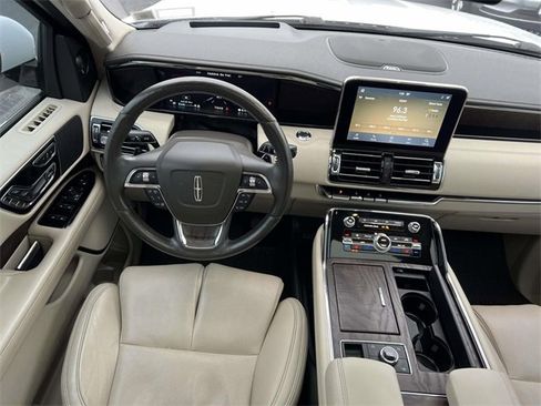 Used 2020 Lincoln Navigator Reserve w/ Equipment Group 208A Reserve image 13