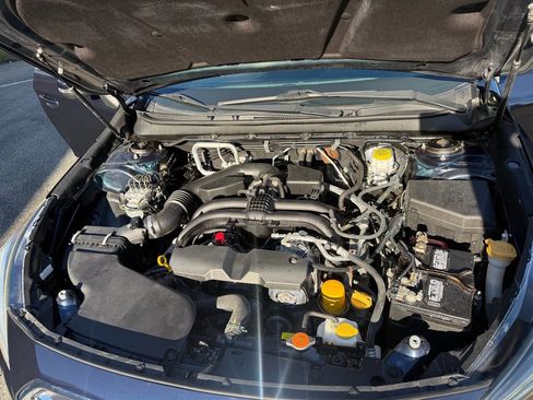 Used 2018 Subaru Outback 2.5i Premium image 10