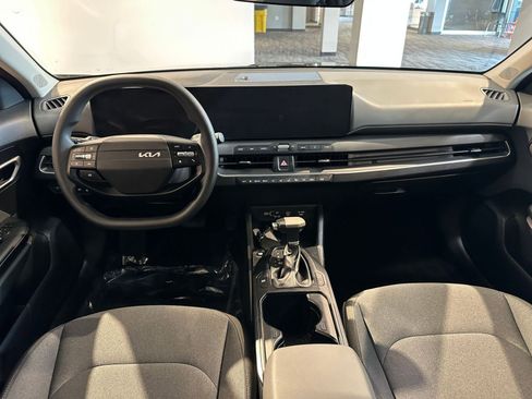 Used 2025 Kia K4 LXS image 33