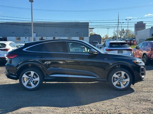 New 2025 Audi Q5 Premium Plus AWD/4WD image 9