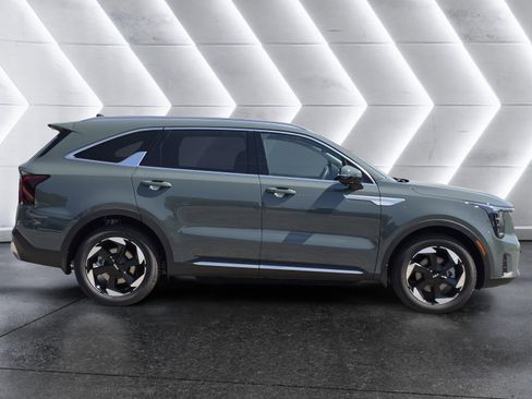 New 2026 Kia Sorento EX FWD image 3