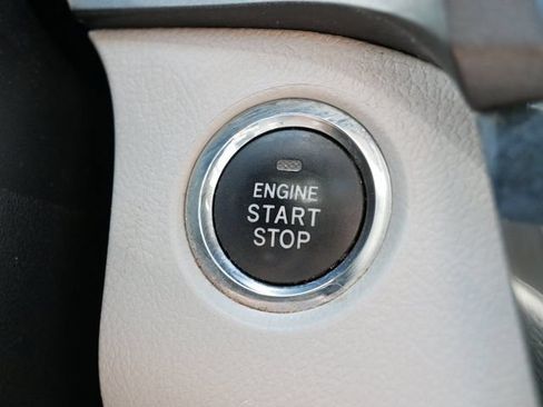 Used 2017 Toyota Sienna XLE FWD image 26
