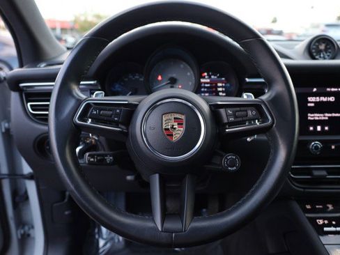 Used 2023 Porsche Macan S image 28