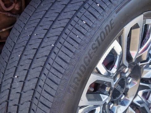 Used 2024 GMC Sierra 1500 Denali Ultimate AWD/4WD image 13