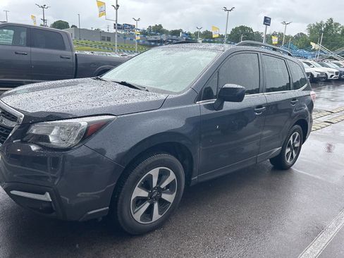 Used 2018 Subaru Forester 2.5i Limited AWD/4WD image 4