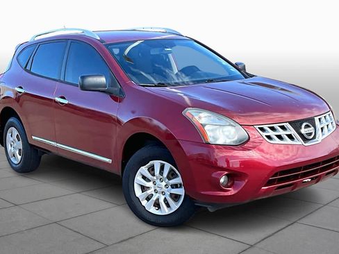 Used 2014 Nissan Rogue S w/ Convenience Package image 3