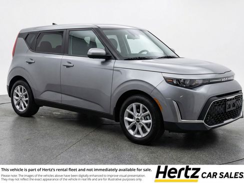 Used 2025 Kia Soul LX w/ LX Technology Package FWD image 1