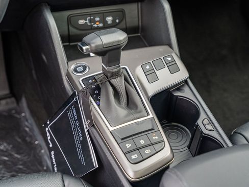 New 2026 Kia Sportage EX FWD image 19