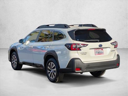 Certified 2025 Subaru Outback Premium image 5