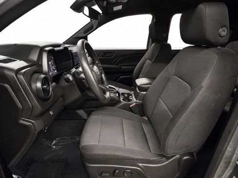 Used 2024 Chevrolet Colorado Trail Boss w/ LPO, Dark Essentials Package AWD/4WD image 12
