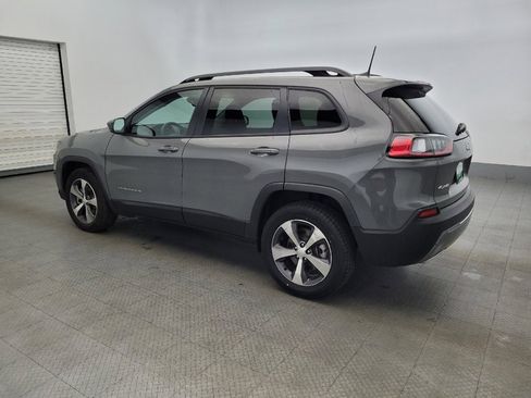 Used 2022 Jeep Cherokee Limited image 3