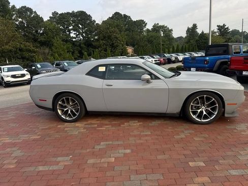 Used 2022 Dodge Challenger GT RWD image 16