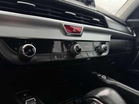 Used 2021 Kia Telluride S FWD image 21