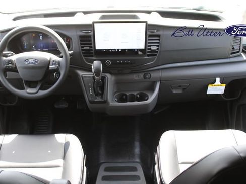 New 2026 Ford Transit 250 148 Medium Roof RWD image 9