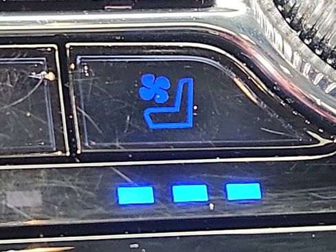 Used 2022 Lincoln Corsair Reserve w/ Elements Package image 23