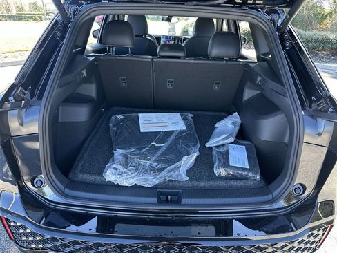 New 2026 Volkswagen Tiguan SE R-Line image 24