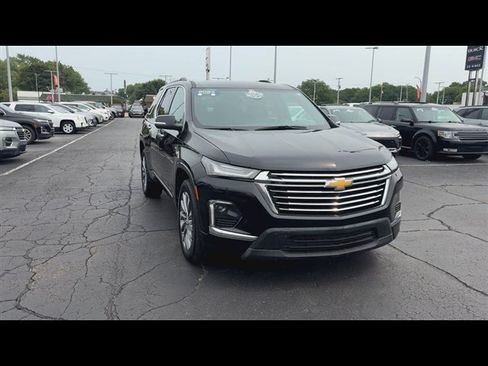 Used 2023 Chevrolet Traverse Premier w/ LPO, Floor Liner Package FWD image 3