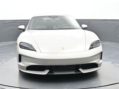 New 2025 Porsche Taycan 4S image 27