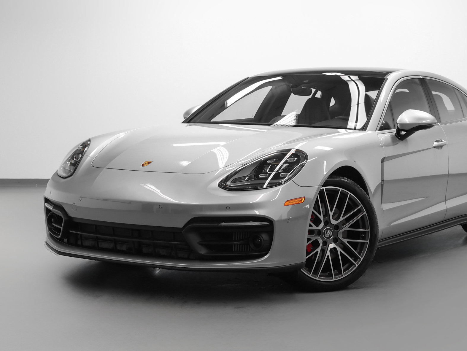 Certified 2023 Porsche Panamera 4S w/ Premium Package AWD/4WD image 7