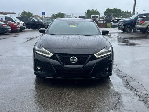 Used 2021 Nissan Maxima SR w/ Sport Mat Group FWD image 2