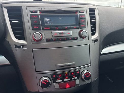 Used 2013 Subaru Legacy 2.5i Premium w/ All-Weather Pkg image 16