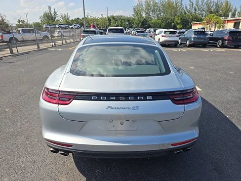 Used 2018 Porsche Panamera 4S Executive w/ Carbon Fiber Interior Package AWD/4WD image 11