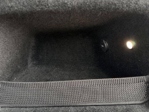 Used 2023 Tesla Model X image 49