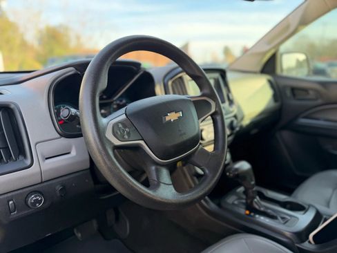 Used 2017 Chevrolet Colorado W/T w/ WT Convenience Package image 12