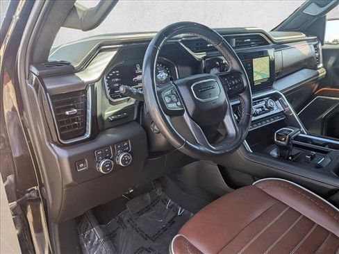 Used 2024 GMC Sierra 1500 Denali Ultimate AWD/4WD image 10