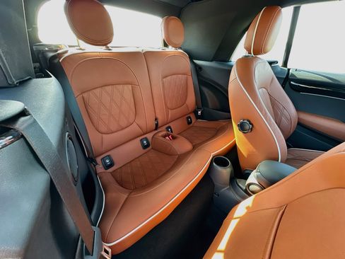 Used 2024 MINI Cooper S w/ Signature Upholstery Package FWD image 26