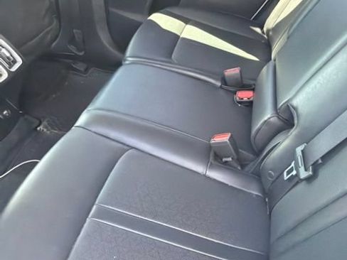 Used 2021 Kia Sorento S w/ Panoramic Sunroof Package FWD image 9
