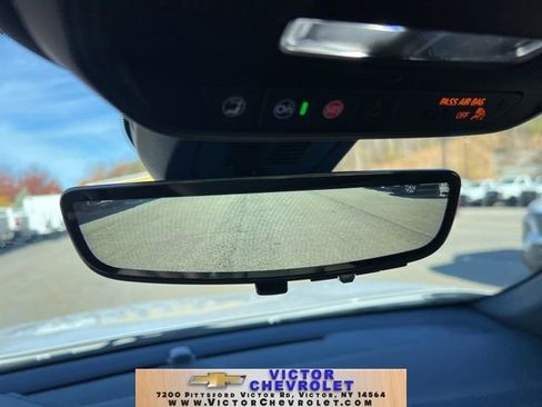 New 2025 Chevrolet Equinox LT w/ Safety and Technology Package image 17