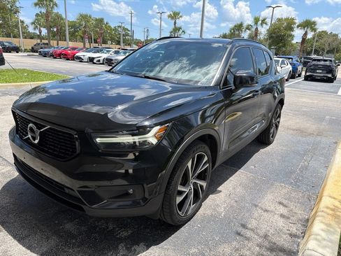 Used 2019 Volvo XC40 T5 R-Design AWD/4WD image 7